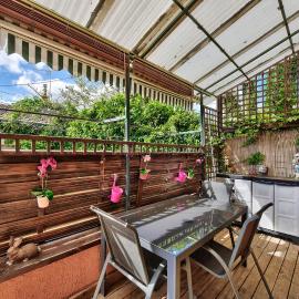 Duplex Spacieux avec Terrasse Privée au Calme
