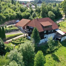 Landhaus Dachsberg, hotel di Wittenschwand