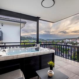 Egge Resort 7f mit Whirpool u Sauna, hotel in Altenbeken