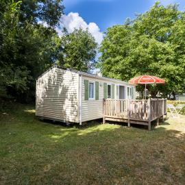 Mobilhome Le Chataignier, hotel a Saint-Pompont