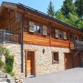 Chalet Mélèze plein Sud 1174 m、リスルのホテル