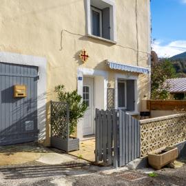Au Cœur Du Pays Cathare, hotel in Quillan