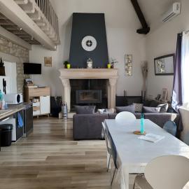 Gite des Coteaux Pmr, hotel in Sainte-Maure-de-Touraine