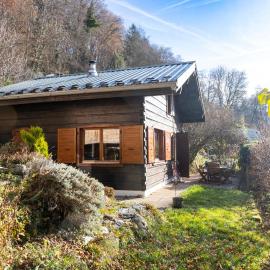 Chalet cosy avec mezzanine, готель у місті Verchaix
