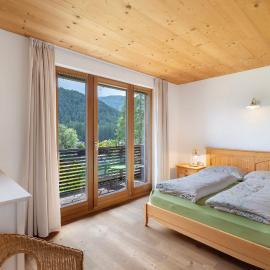 Silbernagl - Monolokal mit Ausblick, Hotel in Issing