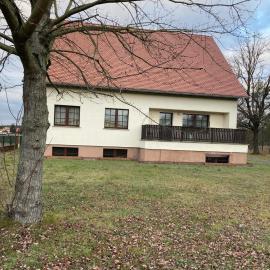 Ferienwohnungen am Louisenteich, ξενοδοχείο σε Frauendorf