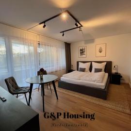 G&P Housing - Deluxe Zimmer II mit eigenem Badezimmer & Gemeinschaftsküche, khách sạn ở Altensteig