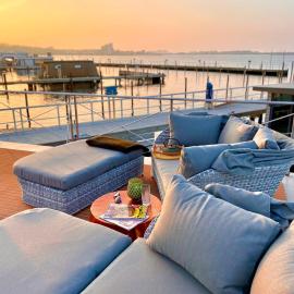 Hausboot inkl Motorboot, Ostsee, hotel in Heiligenhafen