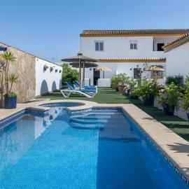 Casa Rural Roche, hotel in Conil de la Frontera