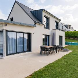 Aloha Breizh, mer, spa et plages, hotel v destinaci Plouhinec