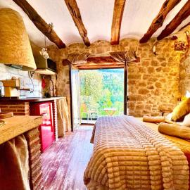 Gnomo, hotel u gradu 'Olba'