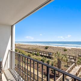 CB Boardwalk Condo Oceanfront Pool Villa
