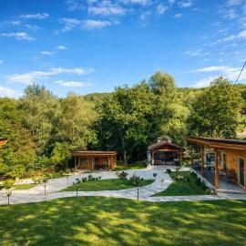 Mon Resort by Ana1St, hotel en Scărişoara