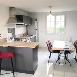 Grand Gîte Avec 2 Chambres, hotel i Saint-Pol-sur-Ternoise