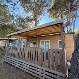 Mobil-Home Prénium 3 chambres, hotel u gradu Vendres