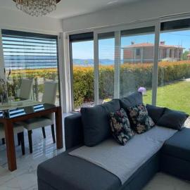 Počitniška hiška SEA HIDEAWAY, hotel en Ankaran