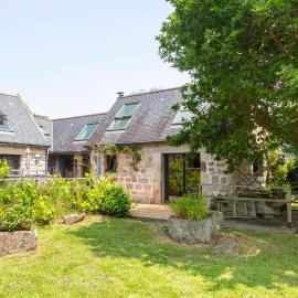 Mousterlin Cottage 5pers 200m plage, hotel in Fouesnant