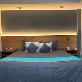 Hotel Brisas Express，聖克里斯托瓦爾－德拉斯卡薩斯的飯店