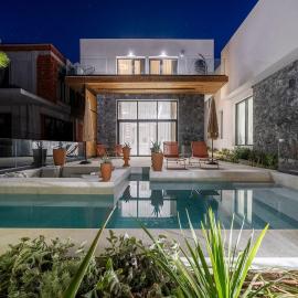 Alicanto Luxury Villa K2