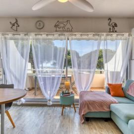 Studio Double Cabine Vue Mer, hotel sa Le Grau-du-Roi