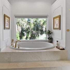 Waterfront Neo Mediterranean Home On Casey Key Tidewater Manor, hotel a Nokomis