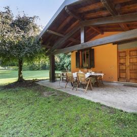 Villetta Arcadia Corallo، فندق في Vobarno