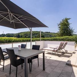 Ferienwohnung Panoramanest, hotel v destinaci Balve