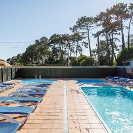 Bungalow A2, hotel in Pontevedra