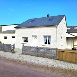 Chez Ptit Claude, Bord De Mer โรงแรมในCréances