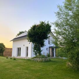 Ferienhaus Riedlodge Bodensee-Obers, hotell i Guggenhausen