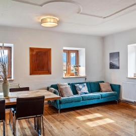 Kärntner Bauernhaus in Panoramalage, hotel u gradu Kečah