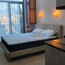 Апартаменты на первой линии с SPA бесплатным бассеином и тренажерным залом, hotel a Kobuleti