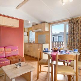 Bungalow T2 V - 15 Min From Nazaré, hotel a Pataias