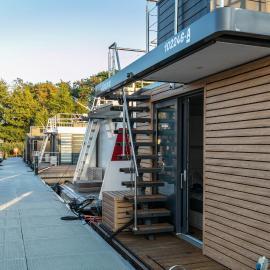 Hausboot Joana, hotel in Zehdenick