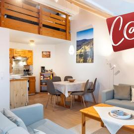Ferienwohnung Jani，Titisee的飯店