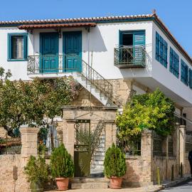 Aegina Town the Stone House, hotel a Ciutat d'Egina