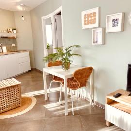 La Casita de la Playa-Bungalow, hotel in Miami Platja