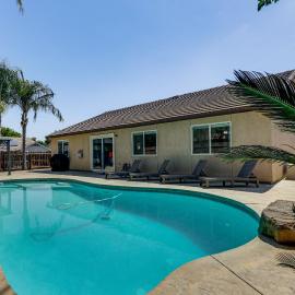 Mtn Retreat 3 Mi to Dtwn Visalia w/ Poolside BBQ
