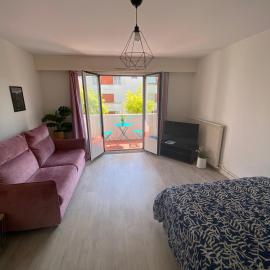 Grand Studio avec loggia