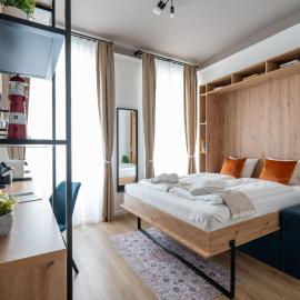 MIMIs Lakeside Rooms - NEWLY RENOVATED, hotel v mestu Gmunden