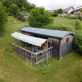 Tiny House, Clim et Bassin, хотел в Auriac-du-Périgord