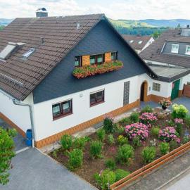65 qm Ferienwohnung im Sauerland, hotel en Finnentrop