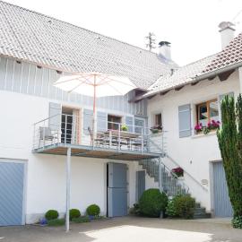 kleines Landhaus Bodensee โรงแรมในอูเบอร์ลิงเงน