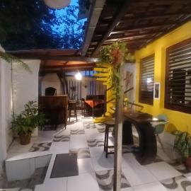 Roses hostel e pousada