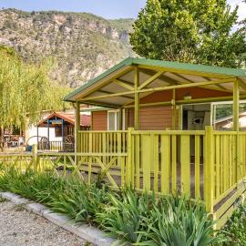 Chalet bois terrasse nature