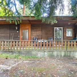 Bungalow 8 - Finnhütte, khách sạn ở Niesky