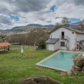Finca El Aguilojo, hotel v mestu Mombeltrán