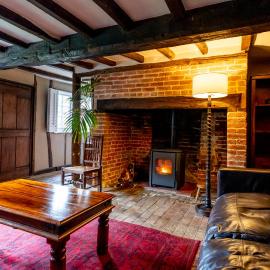 C17 cottage in pretty & historic village with walks from the doorstep