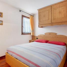 Residence Larice Bianco App n4, hotel in Campodolcino