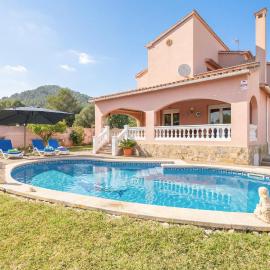 Villa Epi, hotel in Cala Ratjada